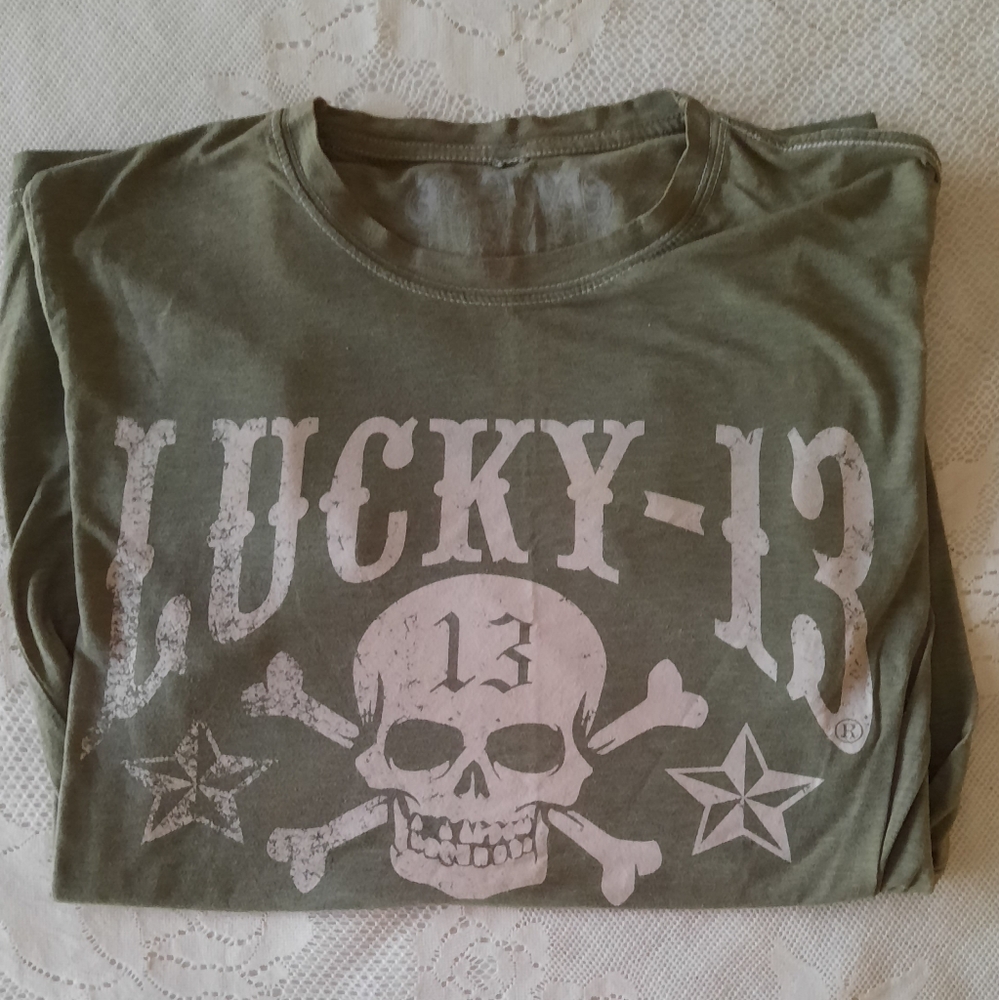 Men's Gray Skull Graphic Tee Size L